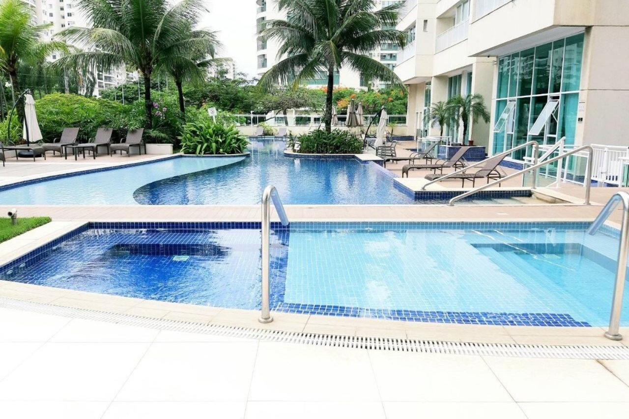 MELHOR LOCALIZAÇÃO NA BARRA DA TIJUCA- Apartamento com Ar, wifi, microondas Rio de Janeiro Exterior foto